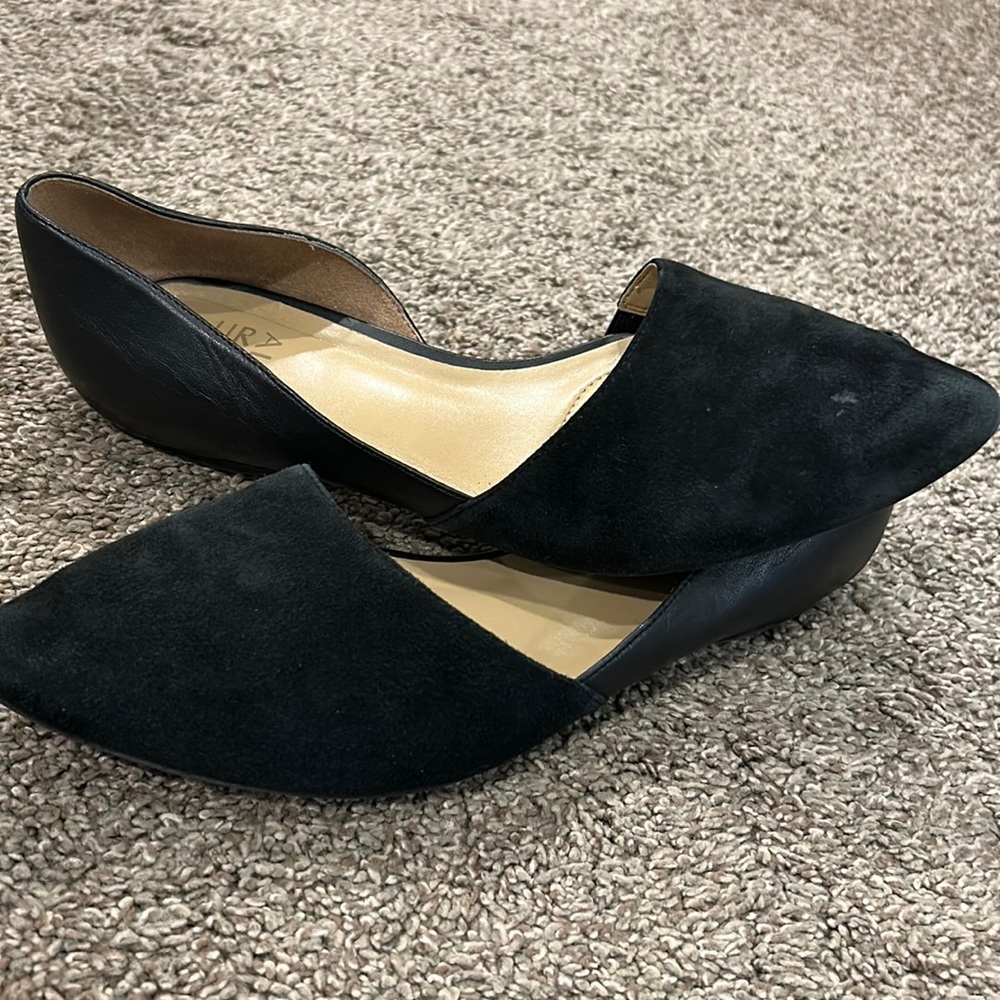 Women’s naturalized flat